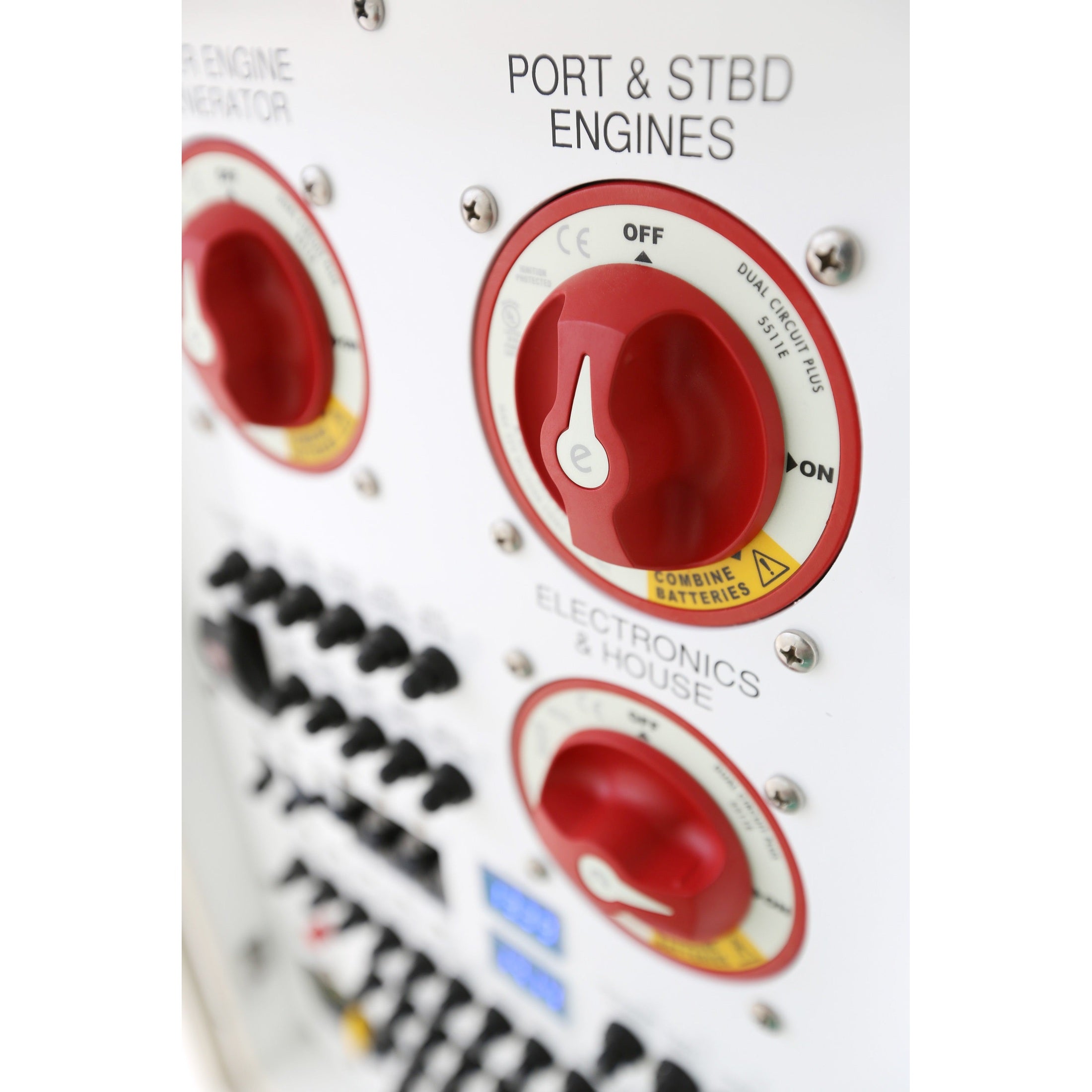 5511E BATTERY SWITCH E boatyardmalaysia