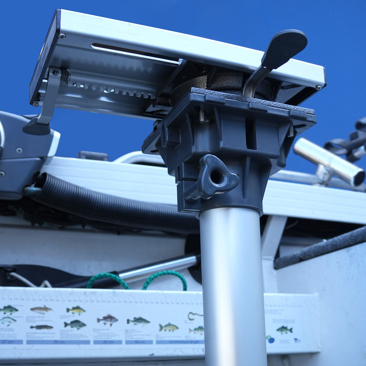 Oceansouth Pedestal Slider With Swivel Eight Position Lock - Boatyard Malaysia