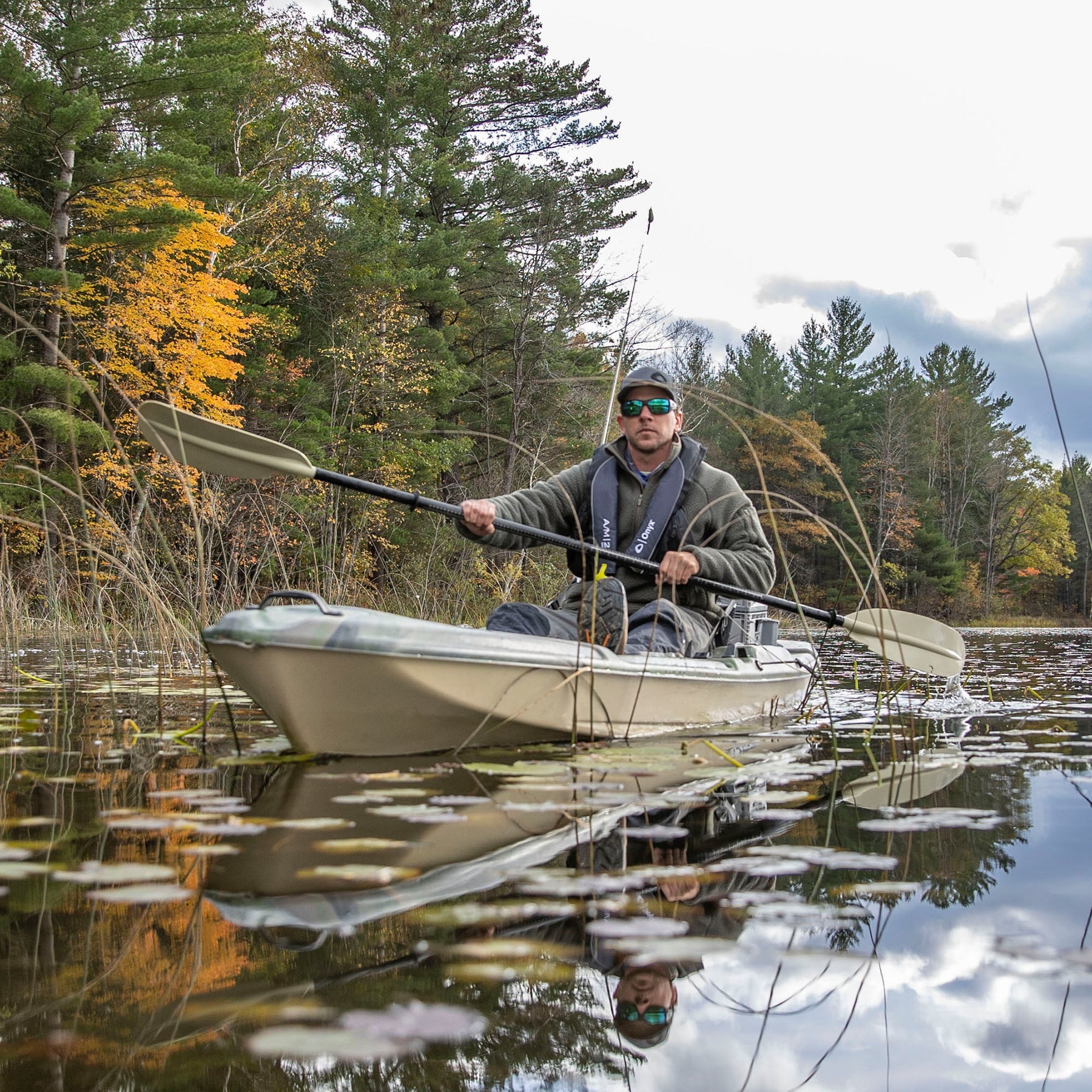 Onyx Outdoor Onyx A/M-24 Deluxe Auto/Manual Inflatable Pfd - Boatyard Malaysia