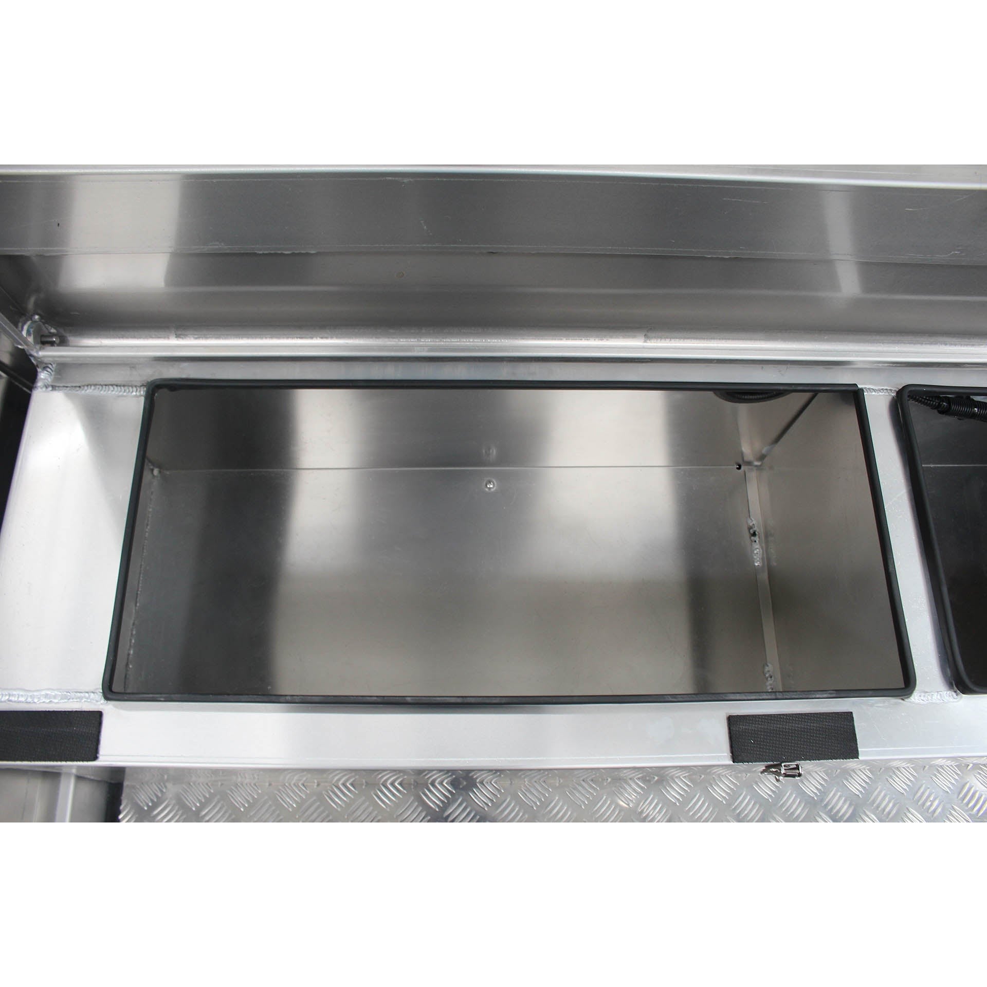 Boatyard Malaysia Explorer 460 CC - Boatyard Malaysia