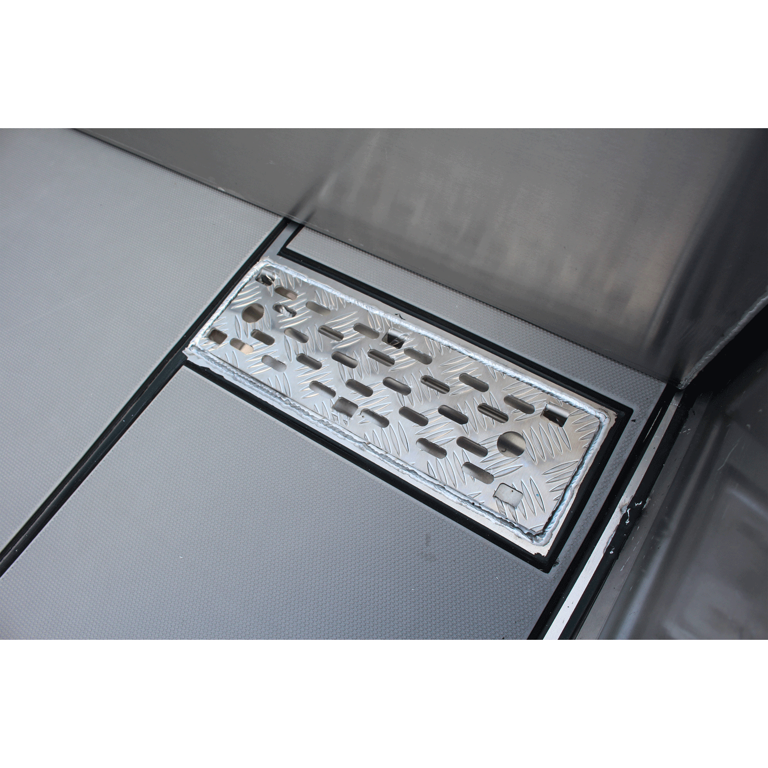 Boatyard Malaysia Explorer 480 - Boatyard Malaysia