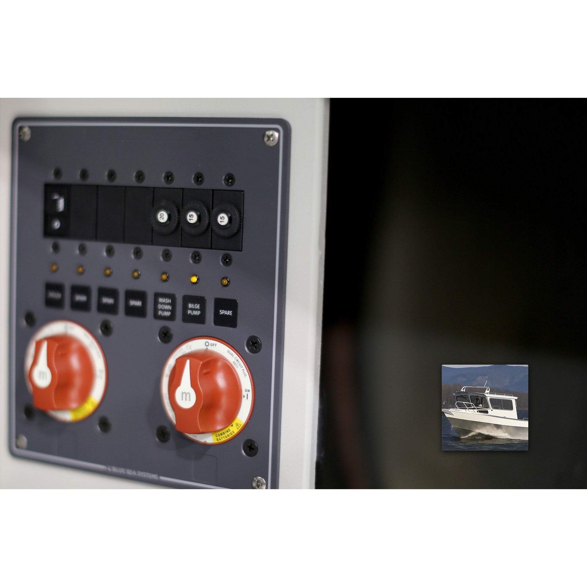 8689 PANEL DC BATTERY MANAGEMENT boatyardmalaysia