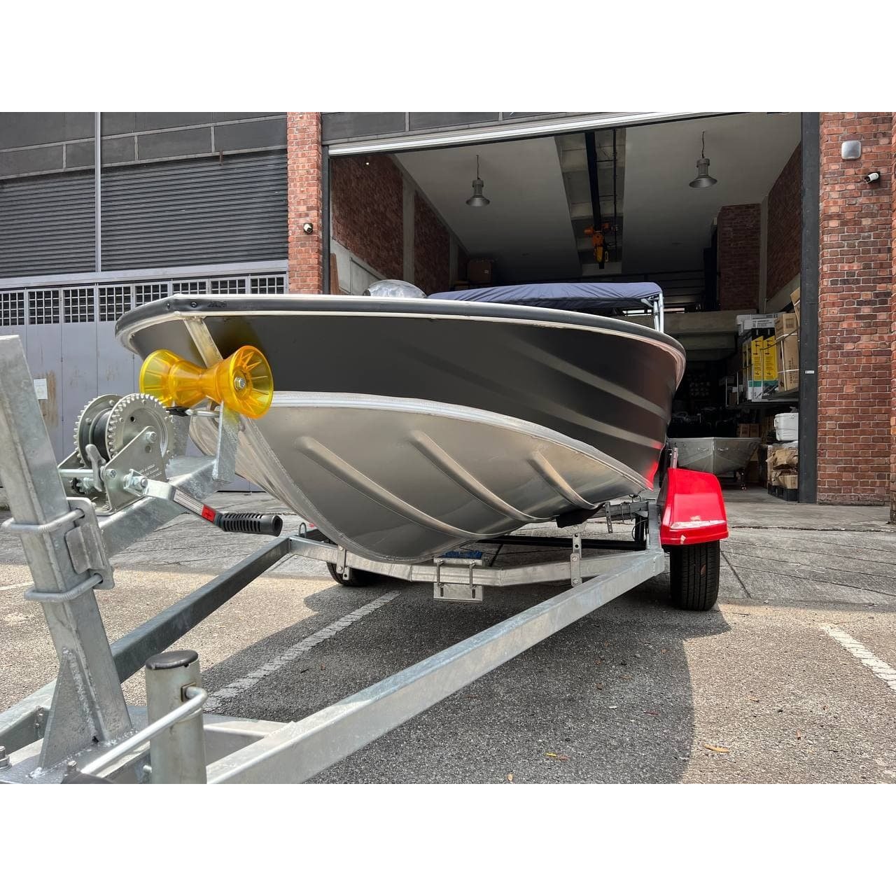 Kimple Hunter 420 - Boatyard Malaysia