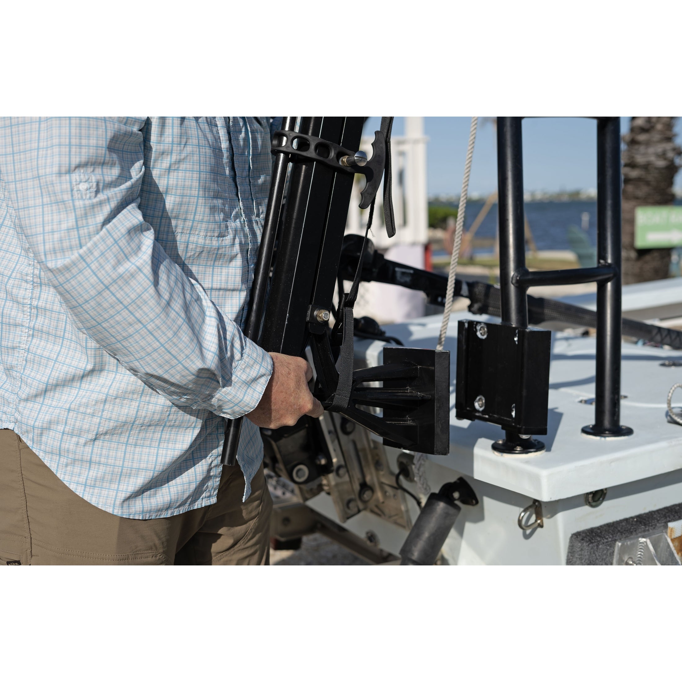 Black Quick Release Mounting Bracket For Axis AND boatyardmalaysia